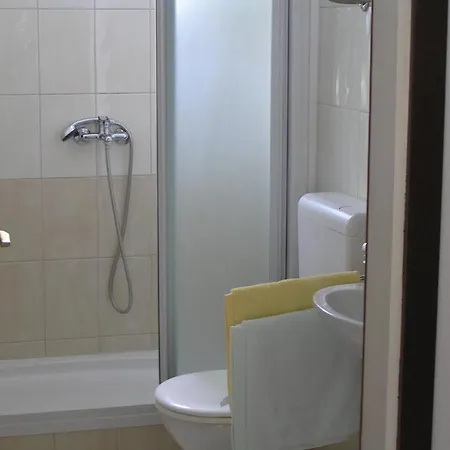 - Donja 15999b Apartment *