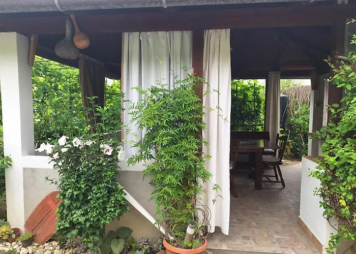 - Donja 15999b Apartamento Supetarska Draga